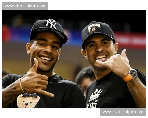 巅峰对决，荣耀之战：恒大苏宁超级杯，谁主沉浮？